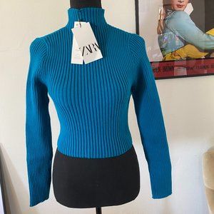 Zara knit turtle neck cerulean sweater. size M NWT